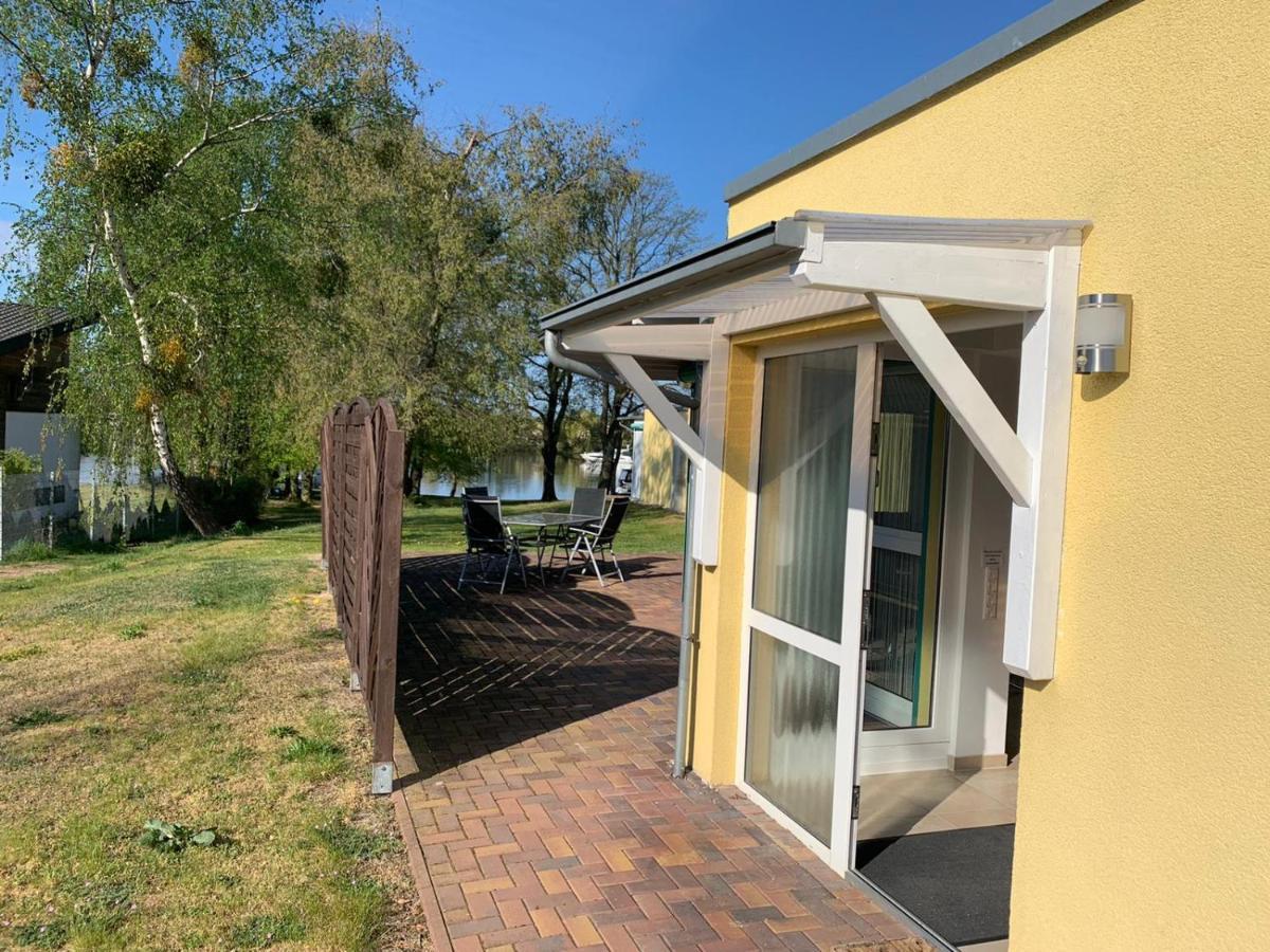 Bungalow In Werder Am Glindower See Exteriör bild